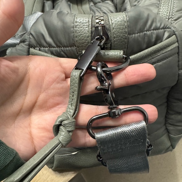 Cynthia Rowley Green Quilted Duffel Travel Bag - Picture 3 of 5